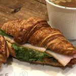 休日のクロワッサン